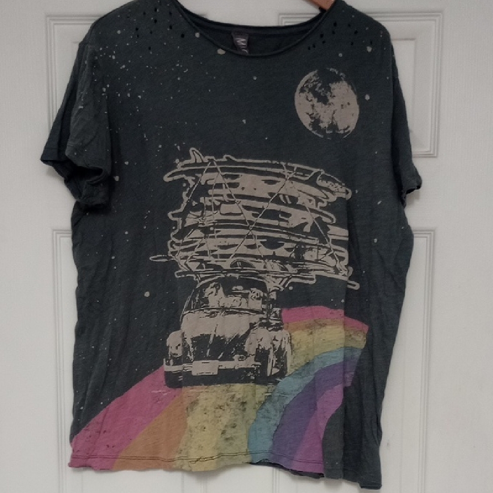 Magnolia Pearl Distressed Gray Tee